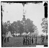 Lowe ascends in order to view the Battle of Fair Oaks on May 31, 1862